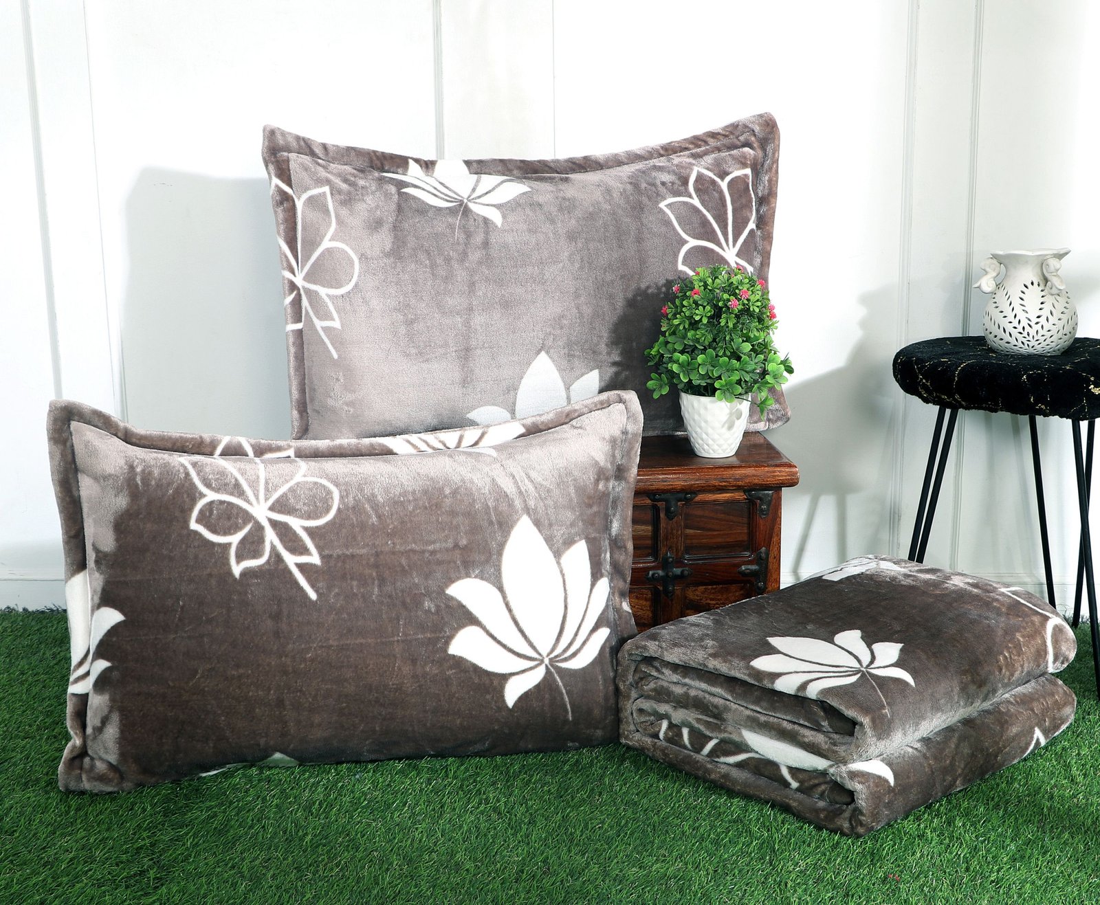 GULLIVAR BLANKETS 7 BEDDING