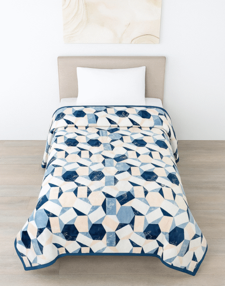 GULLIVAR BLANKETS & BEDDING