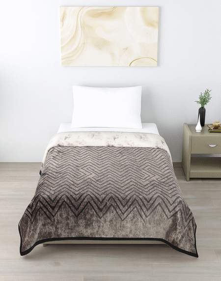 GULLIVAR BLANKETS & BEDDING
