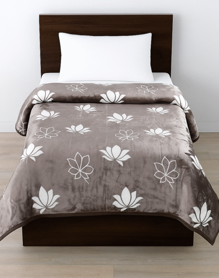 GULLIVAR BLANKETS & BEDDING