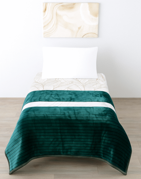 GULLIVAR BLANKETS & BEDDING