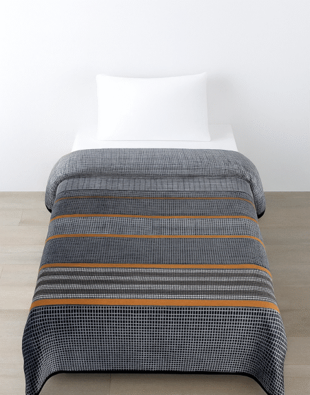 GULLIVAR BLANKETS & BEDDING